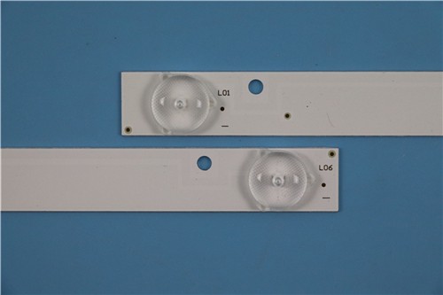 Suitable for Panasonic YH18E320 LCD TV backlight strip JL.D32061235-017ES-F