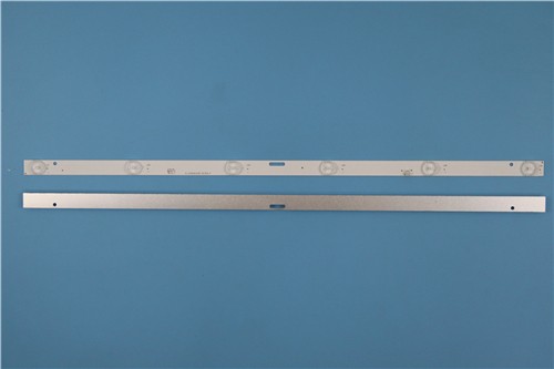 Suitable for Panasonic YH18E320 LCD TV backlight strip JL.D32061235-017ES-F